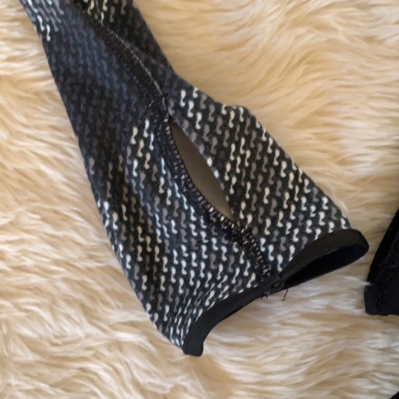 NIKE Pro Dri-Fit Sweatshirt - Picture 5 of 5